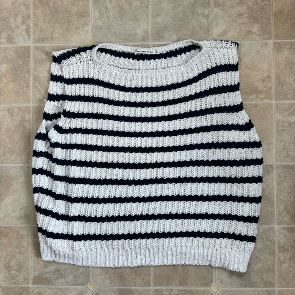 Abercrombie & Fitch Knit Vest